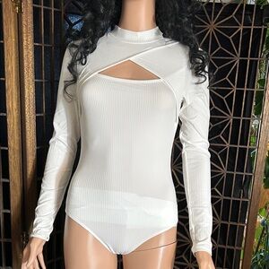 NWT CAPELLA APPAREL WHITE BODYSUIT M